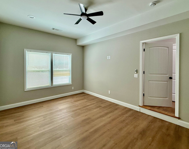 224 A Brad Street - Photo Thumbnail 9