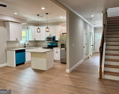224 A Brad Street - Photo Thumbnail 6
