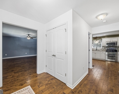 117 S Forest Road - Photo Thumbnail 5