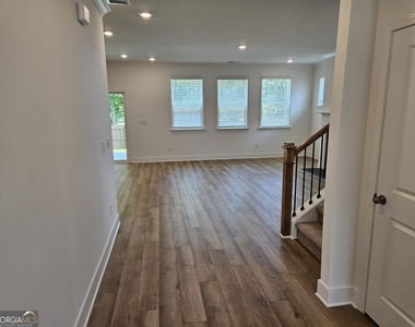 97 Andalusa Court - Photo Thumbnail 8