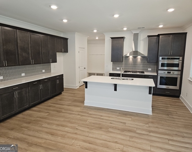 97 Andalusa Court - Photo Thumbnail 11