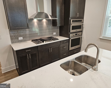 97 Andalusa Court - Photo Thumbnail 14
