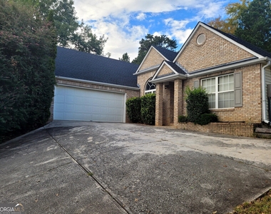 2360 Pettit Drive Ne - Photo Thumbnail 1