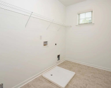 1705 Wellston Drive - Photo Thumbnail 23