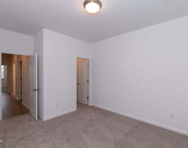 1705 Wellston Drive - Photo Thumbnail 25