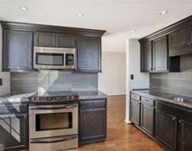 199 14th Street Ne - Photo Thumbnail 7