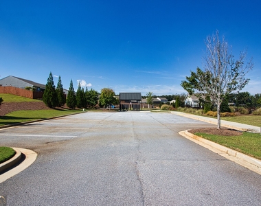 222 Sinclair Way - Photo Thumbnail 34