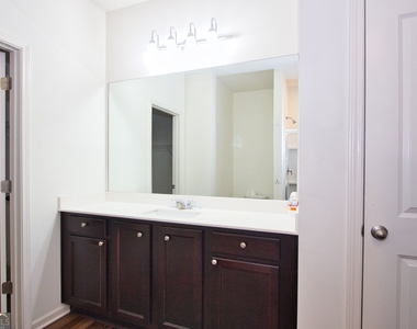 222 Sinclair Way - Photo Thumbnail 13