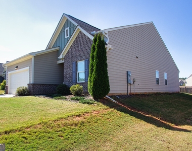 222 Sinclair Way - Photo Thumbnail 25