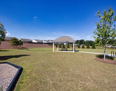 222 Sinclair Way - Photo Thumbnail 32