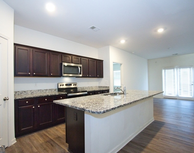 222 Sinclair Way - Photo Thumbnail 7