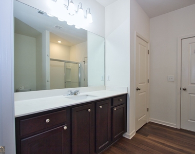 222 Sinclair Way - Photo Thumbnail 12