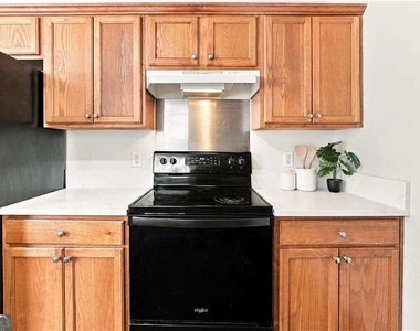 28 Autumn Ridge Drive - Photo Thumbnail 16