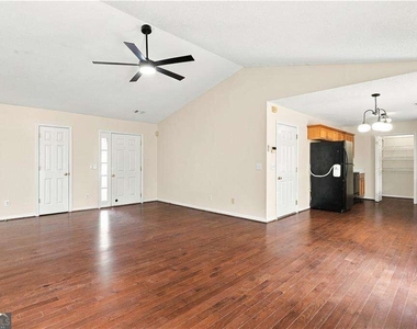 28 Autumn Ridge Drive - Photo Thumbnail 2