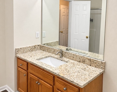 7632 Rutgers Circle - Photo Thumbnail 11