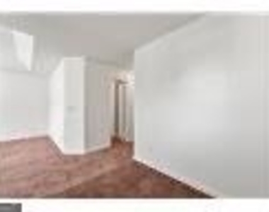 7632 Rutgers Circle - Photo Thumbnail 18