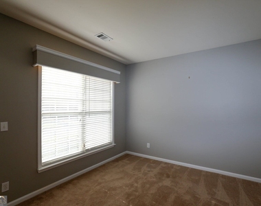 329 Coddington Court - Photo Thumbnail 7