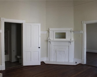 235 Boulevard - Photo Thumbnail 7