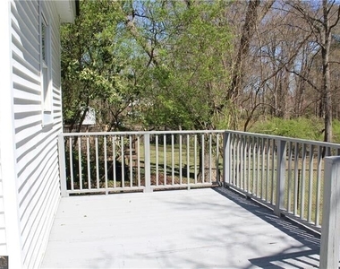 235 Boulevard - Photo Thumbnail 15