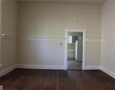 235 Boulevard - Photo Thumbnail 6