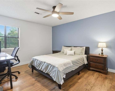 1098 Creatwood Place Se - Photo Thumbnail 17