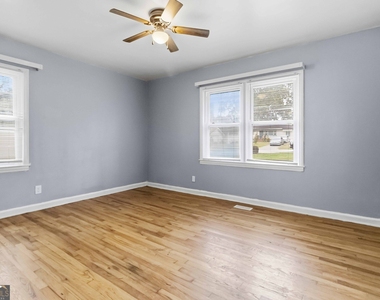 1089 Longshore Drive - Photo Thumbnail 13