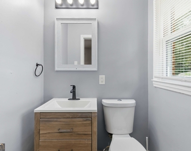 1089 Longshore Drive - Photo Thumbnail 14