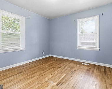 1089 Longshore Drive - Photo Thumbnail 15