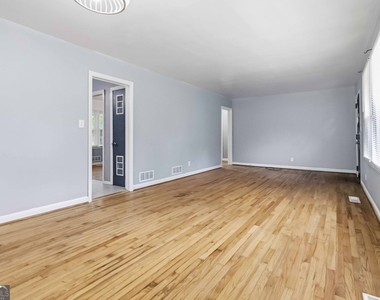 1089 Longshore Drive - Photo Thumbnail 6