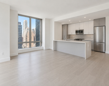 450 West 42nd Street - Photo Thumbnail 1