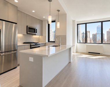 505 West 37th Street - Photo Thumbnail 3