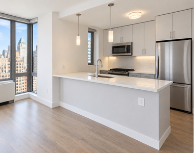 166 East 34th Street - Photo Thumbnail 3