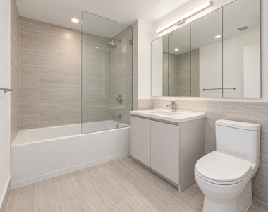 240 East 39th Street - Photo Thumbnail 4