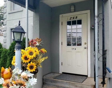 269 Willow Ave - Photo Thumbnail 2