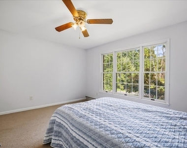 30 Carriage House Rd - Photo Thumbnail 13