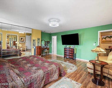 27 Highview Drive - Photo Thumbnail 16