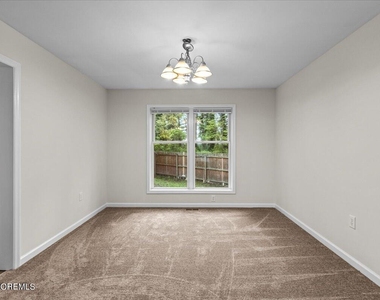 415 Dover Road - Photo Thumbnail 2
