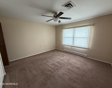 572a Sheffield Court - Photo Thumbnail 10