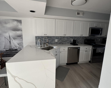 401 Bay Shore Drive - Photo Thumbnail 9