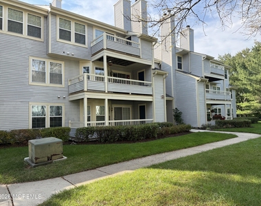112 Lowell Court - Photo Thumbnail 26