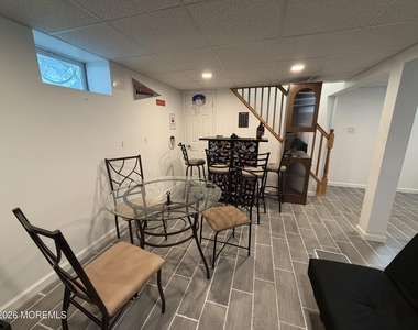 71 Helen Avenue - Photo Thumbnail 8