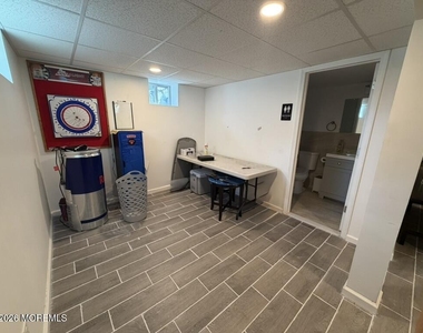 71 Helen Avenue - Photo Thumbnail 7
