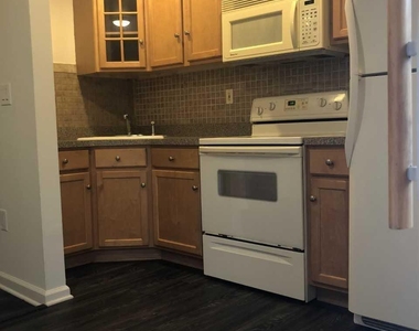 96 East Avenue - Photo Thumbnail 10