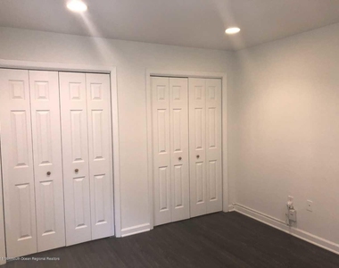 96 East Avenue - Photo Thumbnail 12