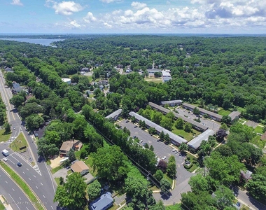 96 East Avenue - Photo Thumbnail 21