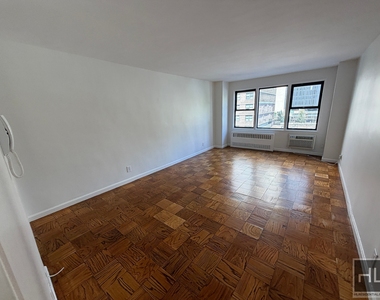 East 36 Street - Photo Thumbnail 2