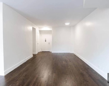 East 63 Street - Photo Thumbnail 3