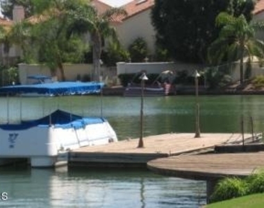 1353 N Jamaica Way - Photo Thumbnail 5