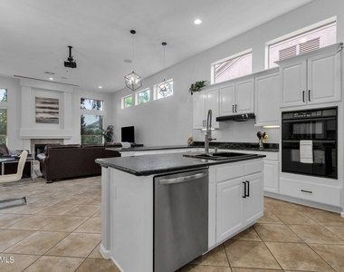 18210 N 53rd Street - Photo Thumbnail 14