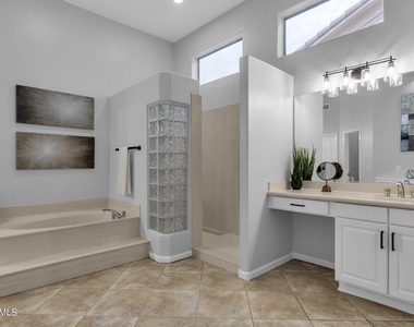 18210 N 53rd Street - Photo Thumbnail 24